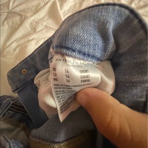 American eagle light wash ripped jeans